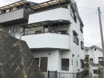枚方市　外壁塗装と屋根塗装とバルコニーウレタン防水 工事写真