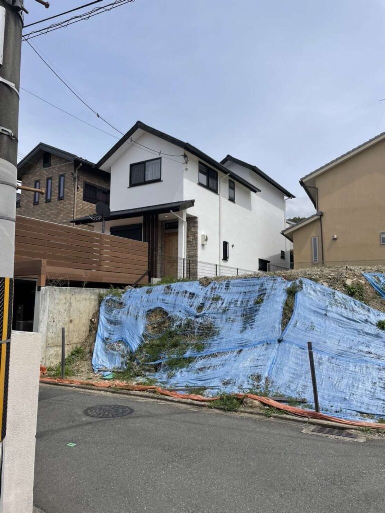 屋根から雨漏りで雨漏り調査 工事写真