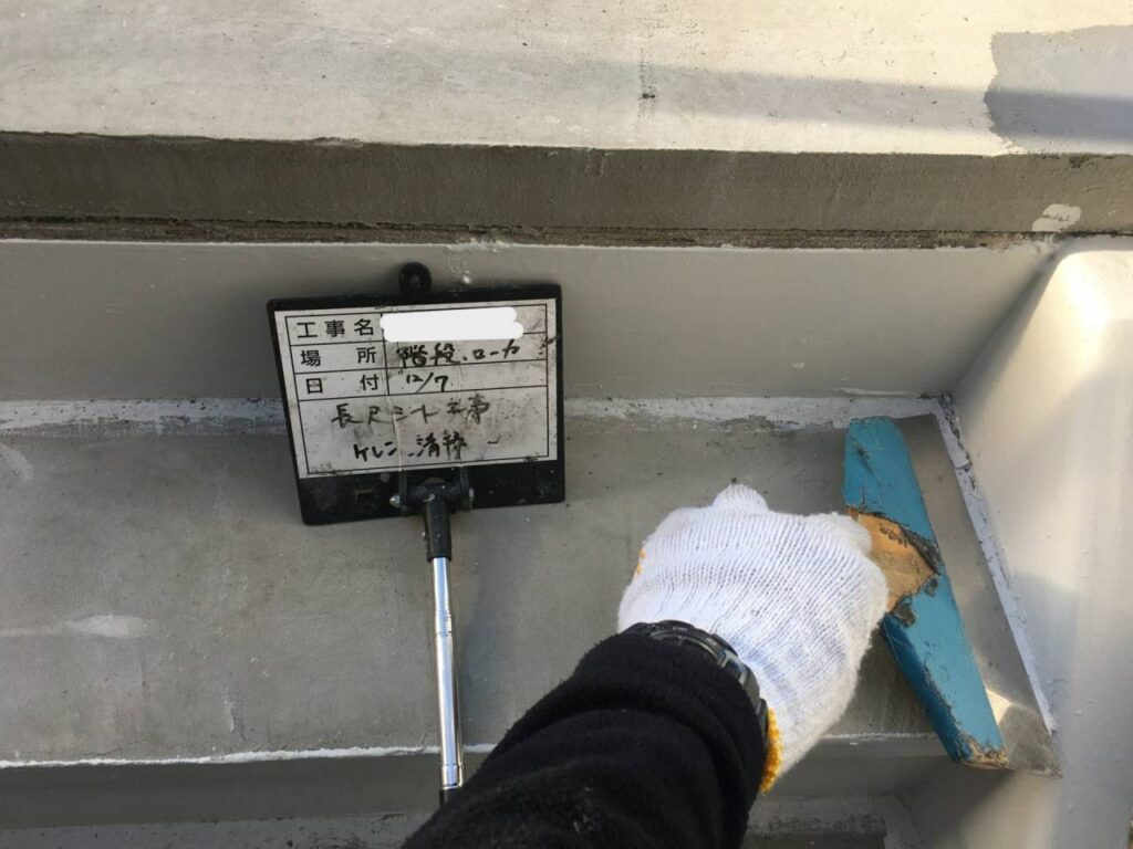 廊下、階段、長尺シート張り 施工後