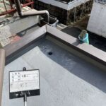雨漏り修理　排水ドレン部のウレタン防水と改修ドレンで補強 工事写真