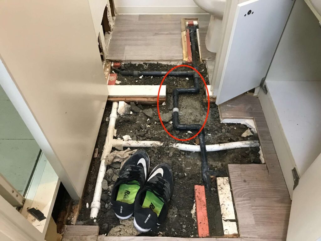 漏水、水漏れの調査から修理まで 工事写真