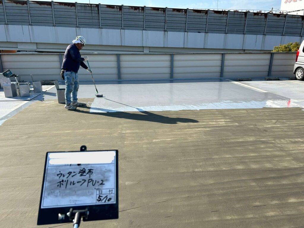駐車場　ウレタン・FRP複合防水工法 工事写真