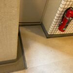 マンション屋内廊下、長尺シート防水工事 工事写真