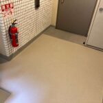 マンション屋内廊下、長尺シート防水工事 工事写真