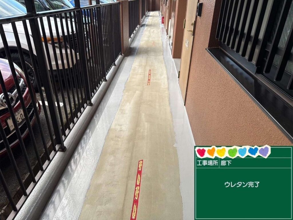 奈良県生駒市　廊下長尺シート防水工事 工事写真