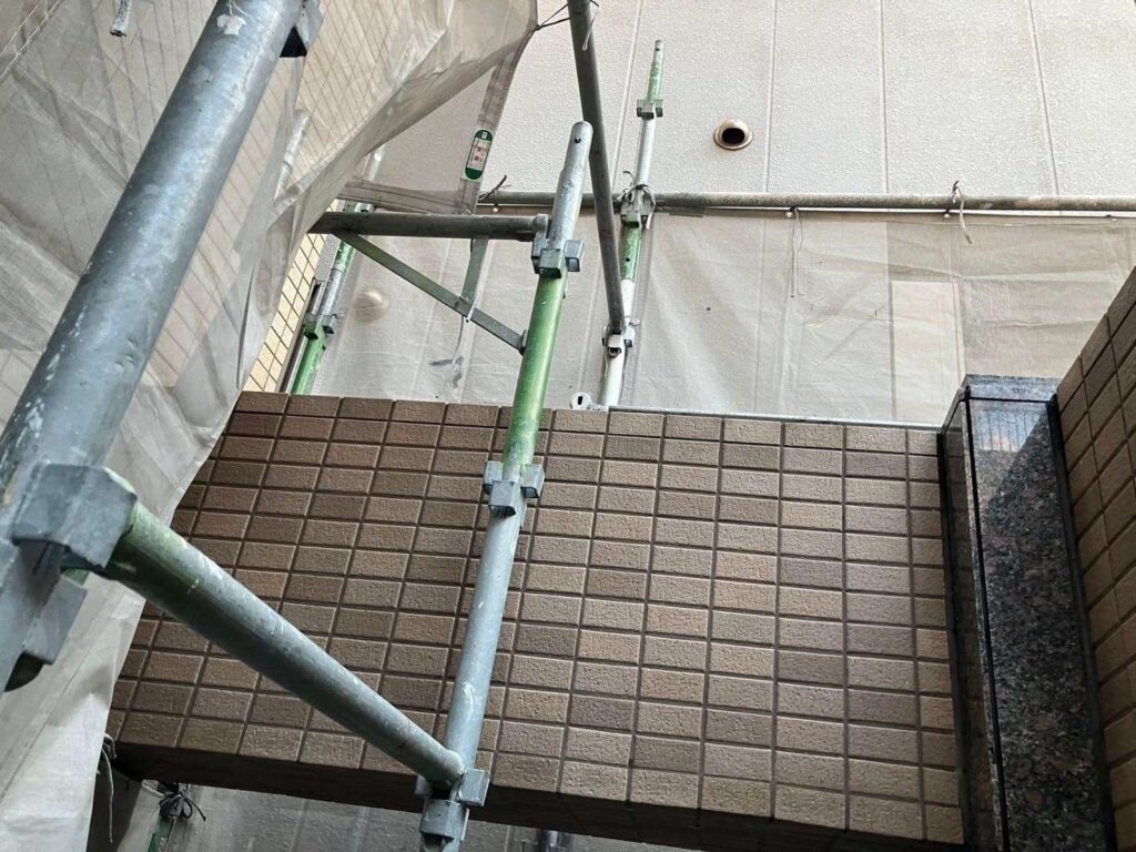 京都府京都市　足場・シール・防水・塗装 工事写真