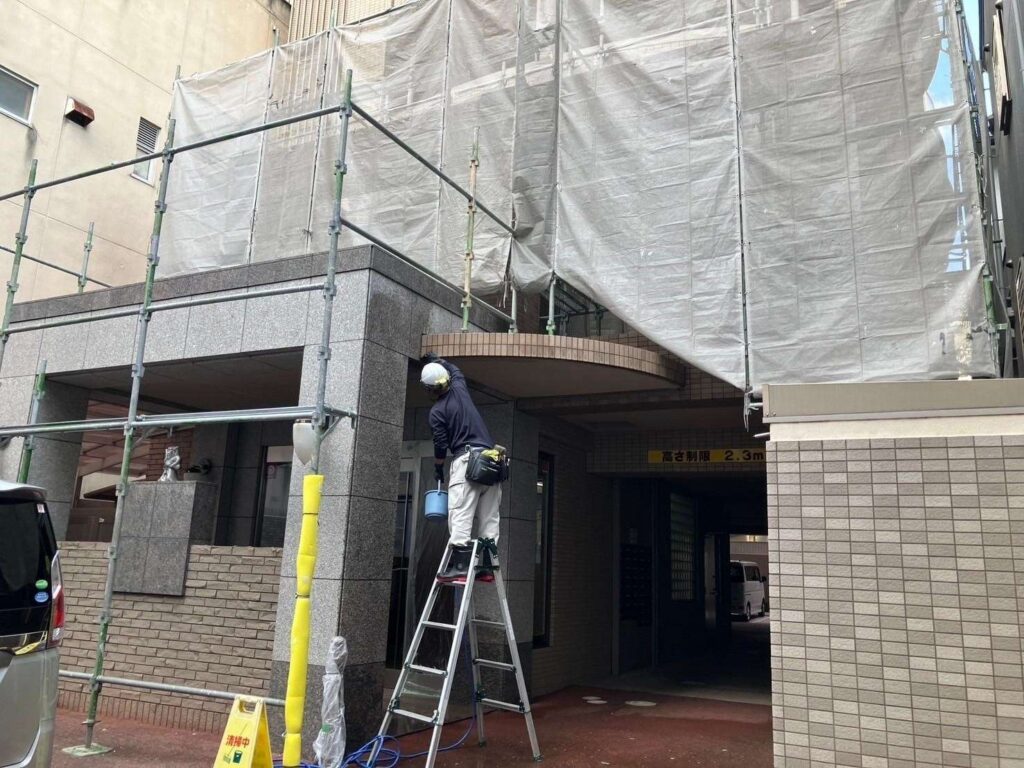 京都府京都市　足場・シール・防水・塗装 工事写真