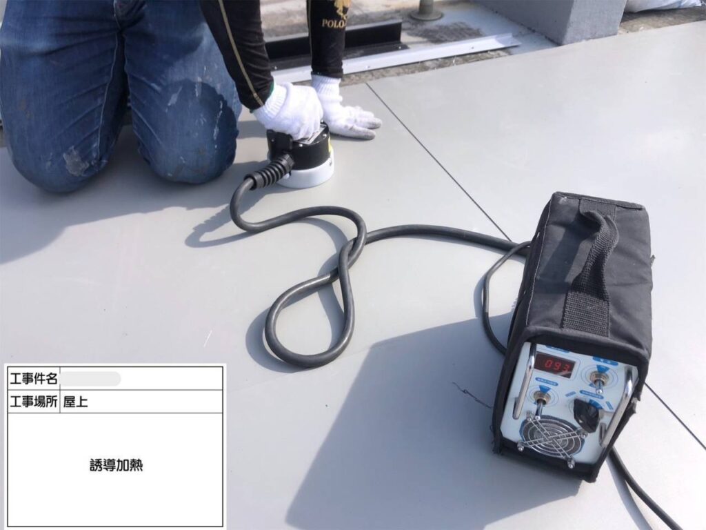 平野区　屋上・塔屋　塩ビシート、ウレタン複合防水工事 工事写真