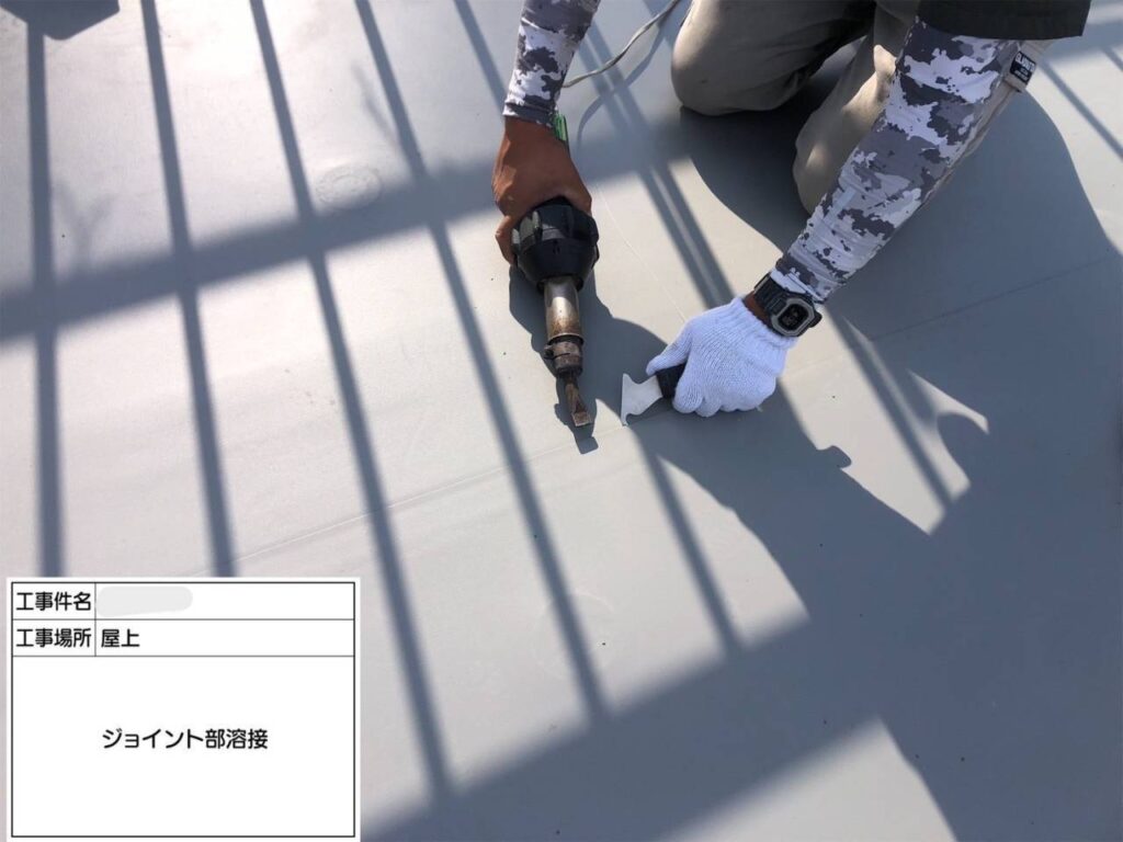 平野区　屋上・塔屋　塩ビシート、ウレタン複合防水工事 工事写真
