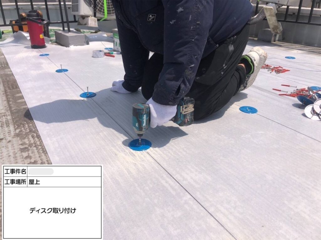 平野区　屋上・塔屋　塩ビシート、ウレタン複合防水工事 工事写真