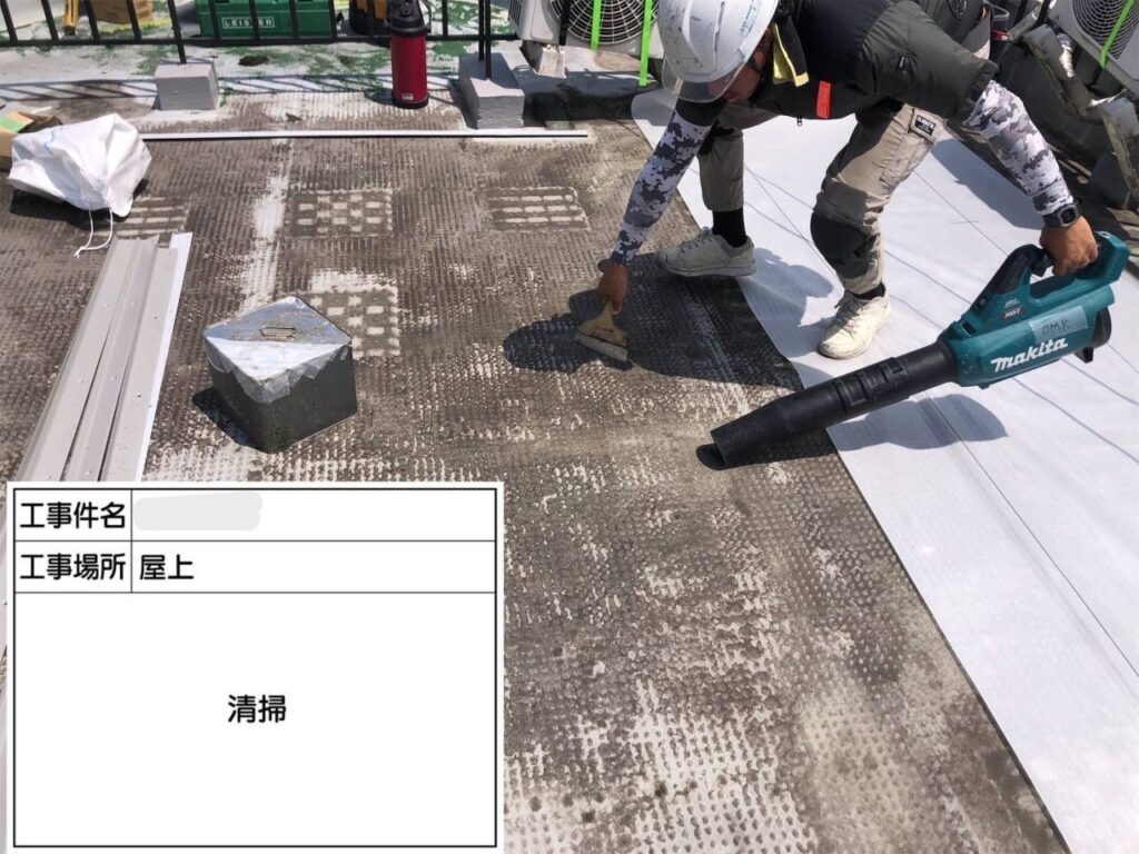 平野区　屋上・塔屋　塩ビシート、ウレタン複合防水工事 工事写真