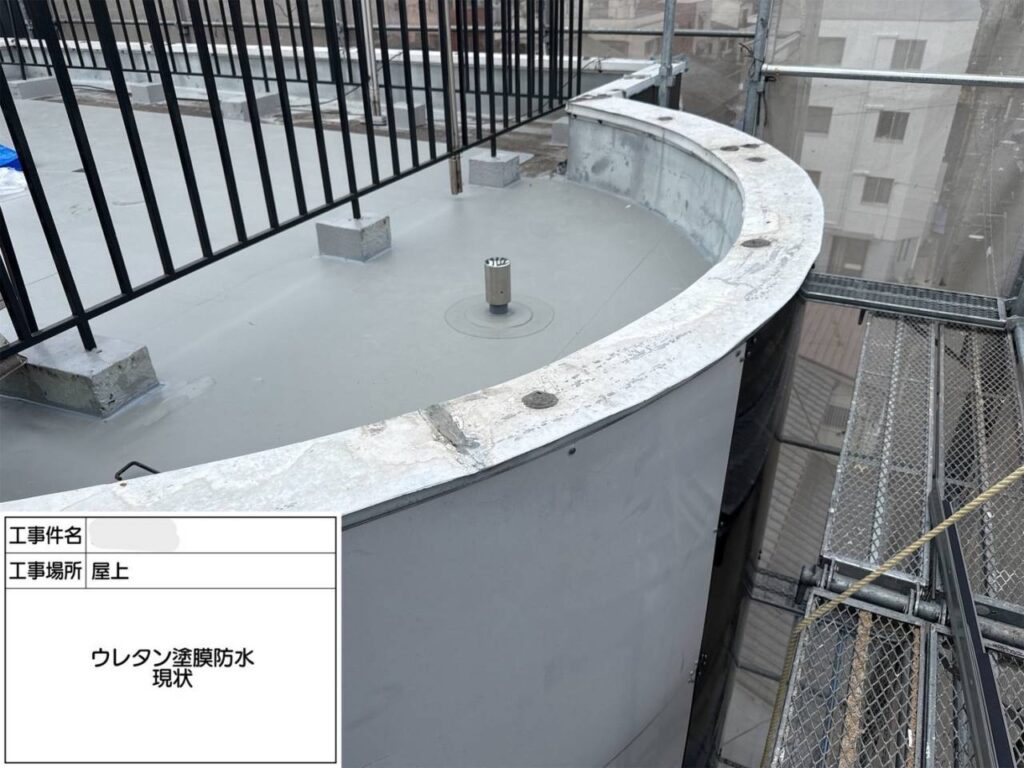 平野区　屋上・塔屋　塩ビシート、ウレタン複合防水工事 工事写真